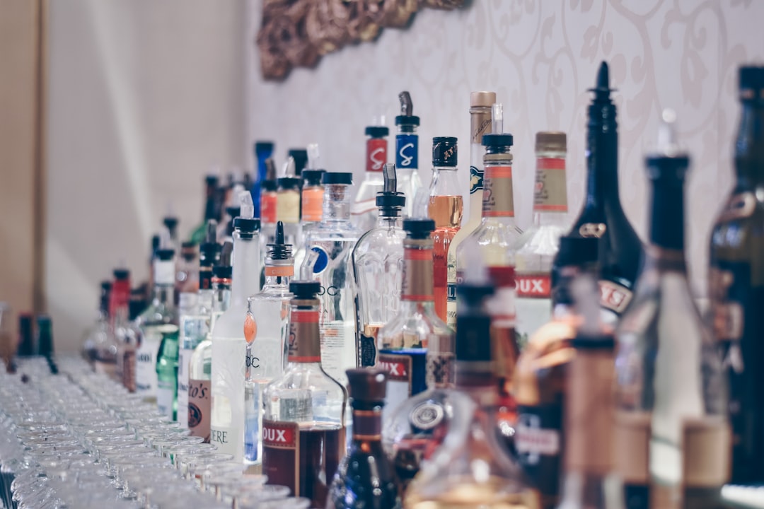 Zawieszki na alkohol weselny: Dodaj osobisty akcent do swojego przyjęcia!